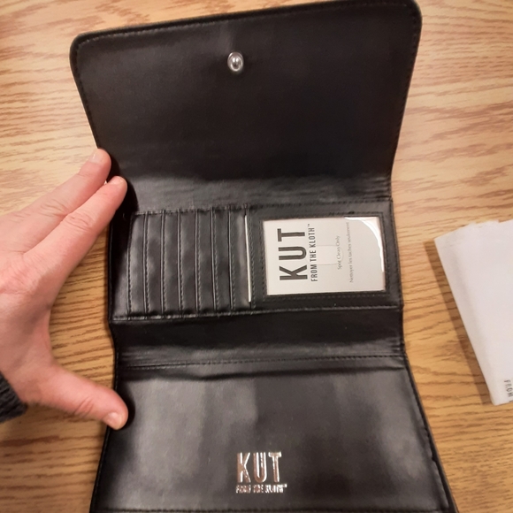 Kut from the kloth wallet - Picture 8 of 11